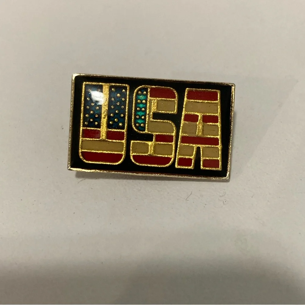 Vintage USA American Flag Pin Americana Jewelry retro Enamel for Hat or Jacket